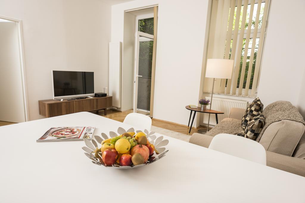 Ferienwohnung Garden Lounge Satzberg by ichbucheAT Wien Exterior foto