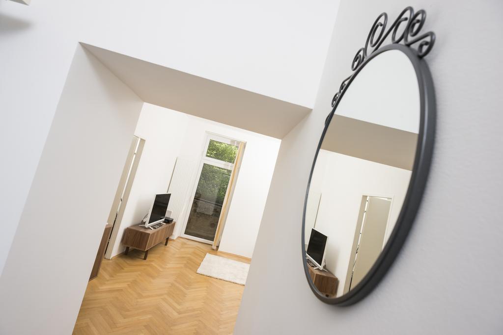 Ferienwohnung Garden Lounge Satzberg by ichbucheAT Wien Exterior foto